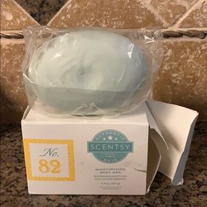New Scentsy Moisturizing Body Soap Bar # No. 82